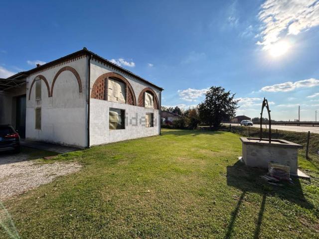 Villetta indipendente in vendita di 140 m² in Via Bologna, 1077