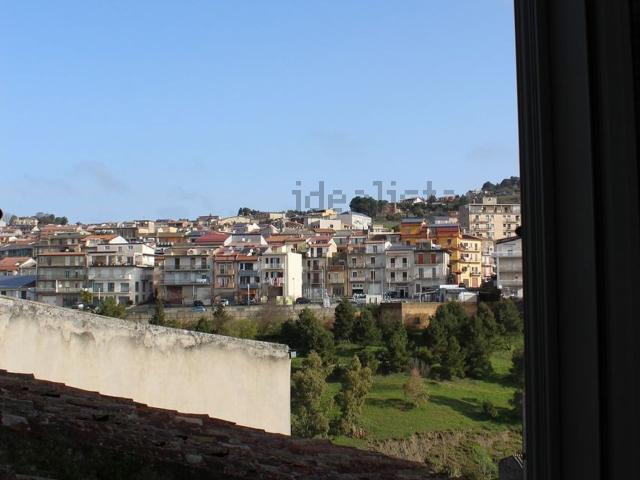Villetta indipendente in vendita di 140 m² in Via Barcellona