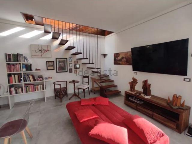 Villetta indipendente in vendita di 140 m² in Via Guglielmo Micheli