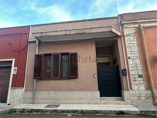 Villetta indipendente in vendita di 140 m² in Via Dante Alighieri, 61