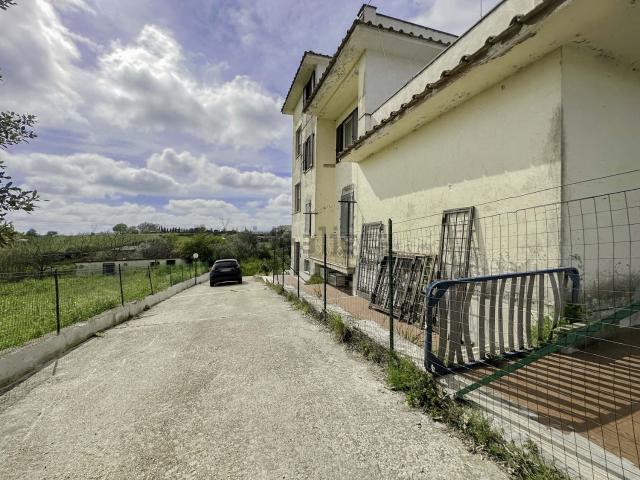 Villetta indipendente in vendita di 140 m² in Via dell&apos omo Morto