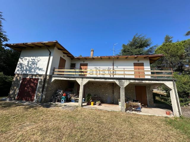 Villetta indipendente in vendita di 140 m² in Via delle Rose, 8