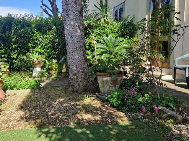 Villetta indipendente in vendita di 140 m² in Via di Casellina