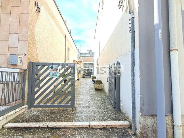 Villetta indipendente in vendita di 140 m² in Via Duca delle Puglie, 14