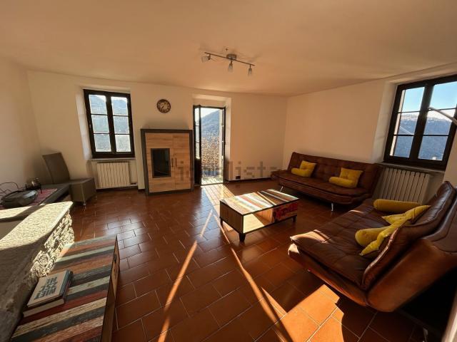Villetta indipendente in vendita di 140 m² in Via Fratelli Ribolzi Garabiolo, 5