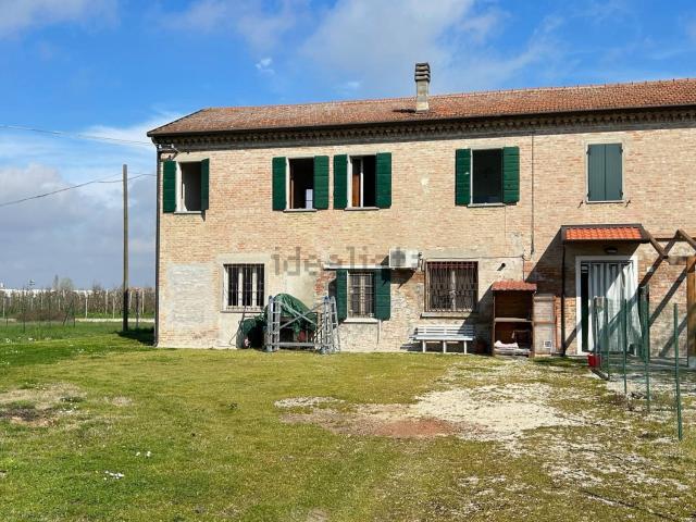 Villetta indipendente in vendita di 140 m² in Via Imperiale, 97