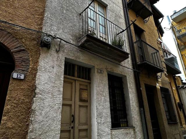 Villetta indipendente in vendita di 140 m² in Via Omero