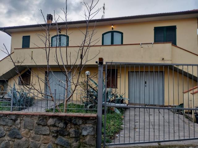 Villetta indipendente in vendita di 140 m² in Via Montalbano, 165