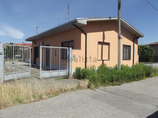 Villetta indipendente in vendita di 140 m² in Via Mortara, 22
