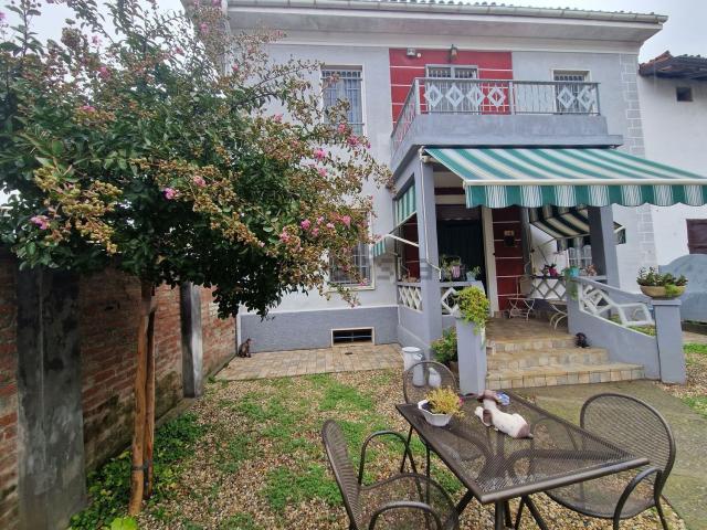 Villetta indipendente in vendita di 140 m² in Via Marconi