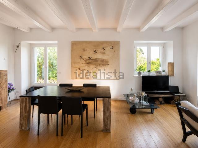 Villetta indipendente in vendita di 140 m² in Via Santa Lucia