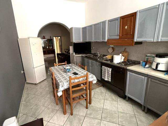 Villetta indipendente in vendita di 140 m² in Via Silvio Pellico
