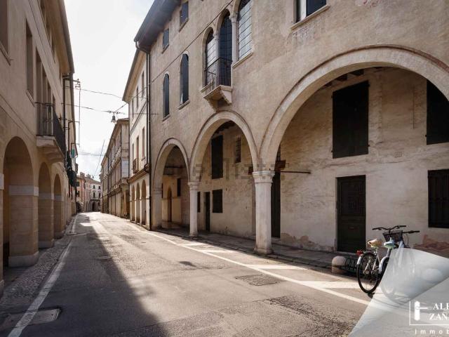 Villetta indipendente in vendita di 140 m² in Via Stangade, 8