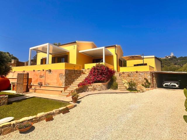 Villetta indipendente in vendita di 140 m² in Via Suor Gotteland, 38