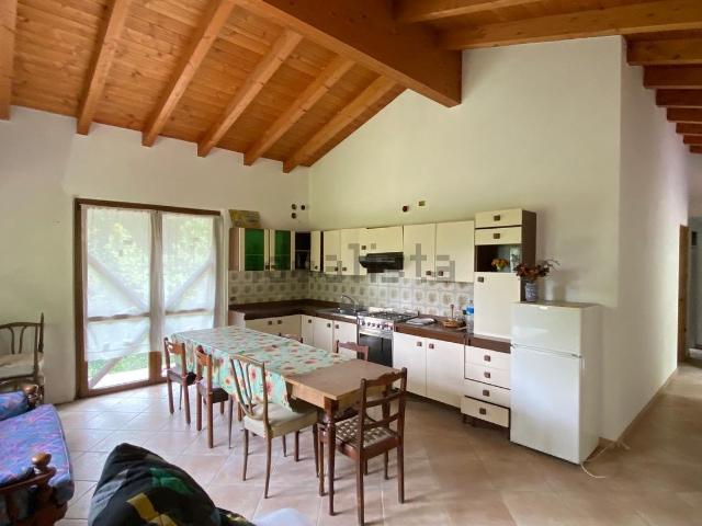 Villetta indipendente in vendita di 140 m² in Via Papa Giovanni XXIII