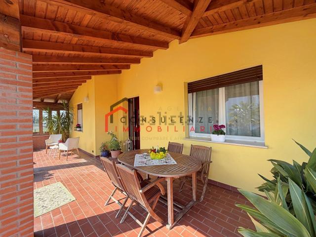 Villetta indipendente in vendita di 140 m² in Via Pietro Gobbato