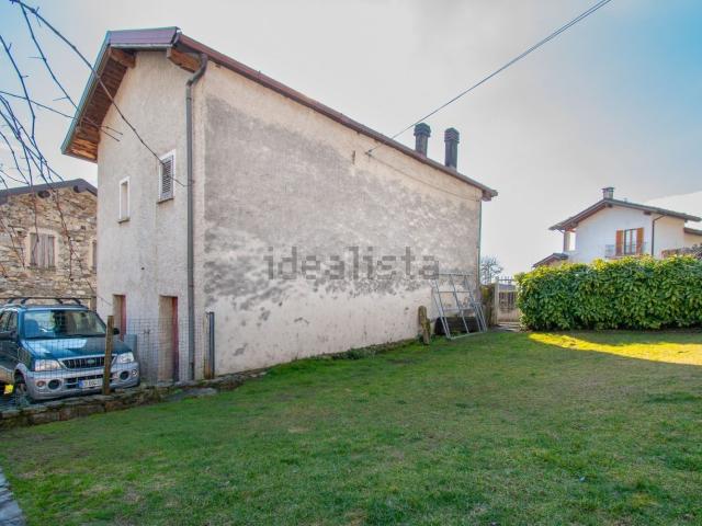 Villetta indipendente in vendita di 140 m² in Via Roma