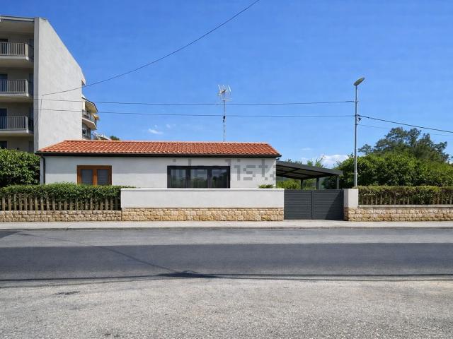 Villetta indipendente in vendita di 140 m² in Via Risorgimento