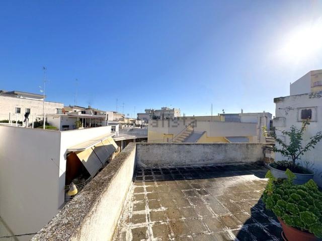 Villetta indipendente in vendita di 140 m² in Via Torre Marinara 1ᵅ Linea