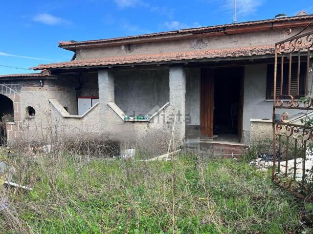 Villetta indipendente in vendita di 140 m² in Via Tende, 1