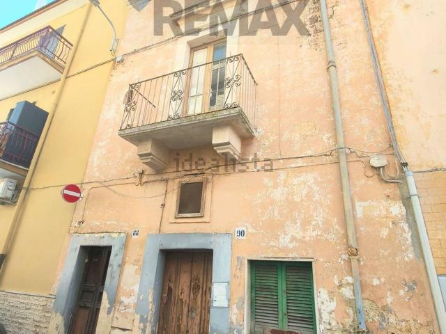 Villetta indipendente in vendita di 140 m² in Via Ugo Foscolo, 90