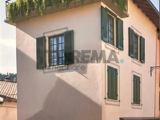 Villetta indipendente in vendita di 140 m² in Via Vittorio Emanuele, 3