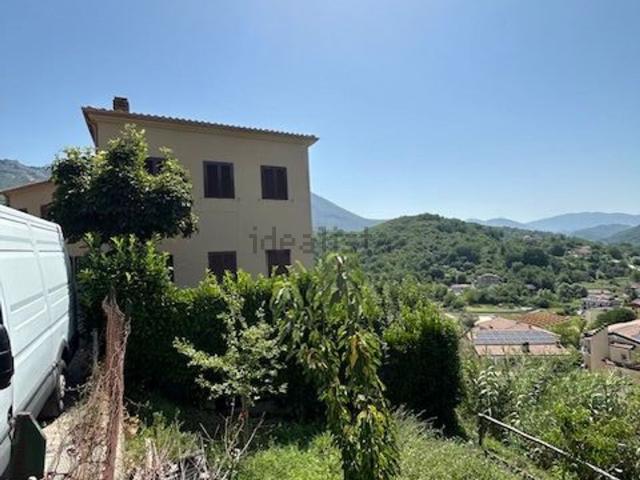 Villetta indipendente in vendita di 140 m² in Viale Trieste