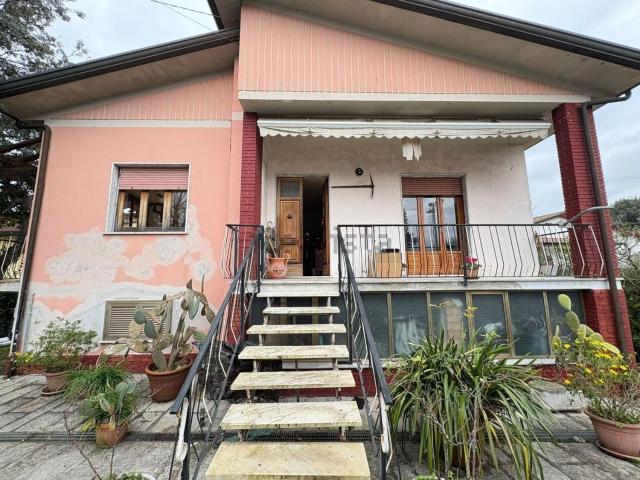 Villetta indipendente in vendita di 140 m² in Viale della Repubblica