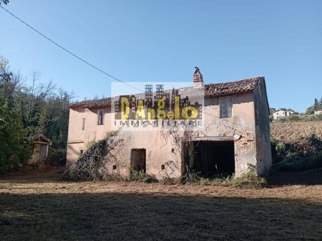 Villetta indipendente in vendita di 140 m² in Contrada Valentino