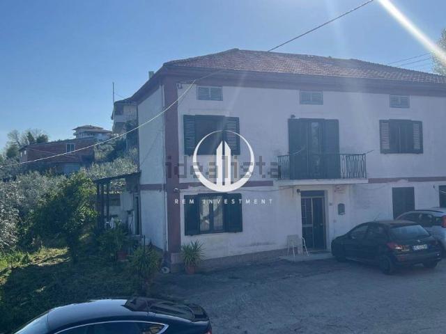 Villetta indipendente in vendita di 140 m² in Contrada FONTE PIETRA, 132