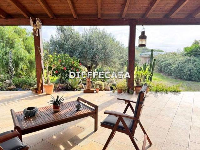 Villetta indipendente in vendita di 140 m² in Contrada Madonna Alto Oliva