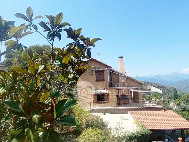 Villetta indipendente in vendita di 140 m² in Piazza Guglielmo Marconi