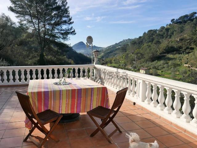Villetta indipendente in vendita di 140 m² in Strada Oria