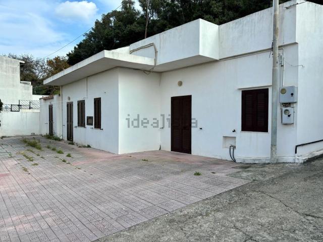 Villetta indipendente in vendita di 140 m² in Strada Statale San Saba