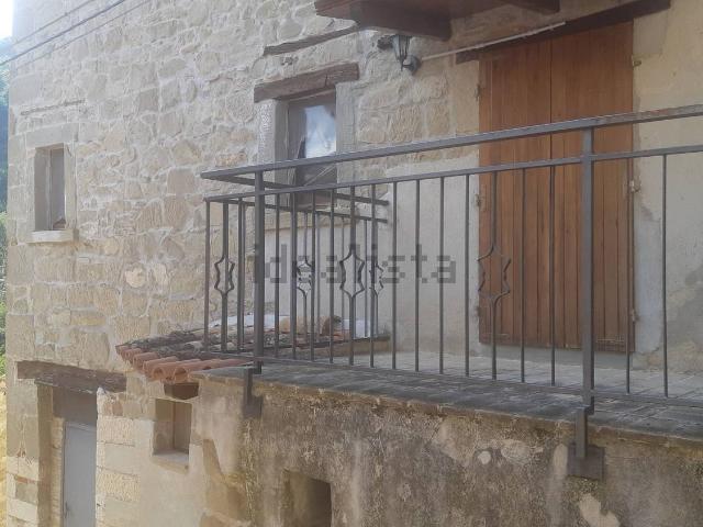 Villetta indipendente in vendita di 140 m² in Strada per Rosara