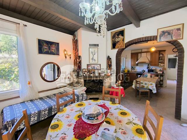 Villetta indipendente in vendita di 140 m² in Strada Provinciale 64, 105