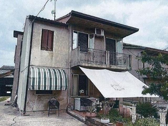 Villetta indipendente in vendita di 141 m² in Via Asilo, 17