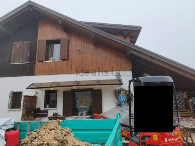 Villetta indipendente in vendita di 141 m² in Via Bisocca, 10
