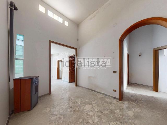 Villetta indipendente in vendita di 141 m² in Via Murroni