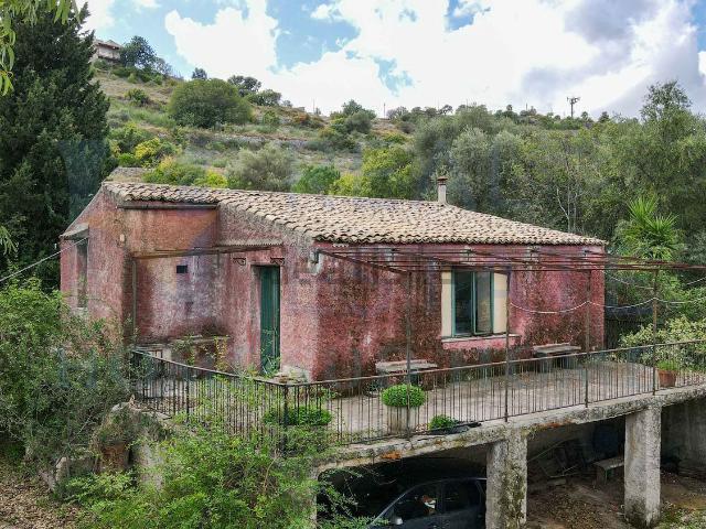 Villetta indipendente in vendita di 141 m² in Via Tommaso Fazello, 228