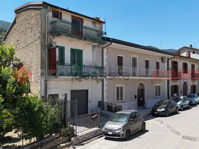 Villetta indipendente in vendita di 141 m² in Corso Caudino, 26