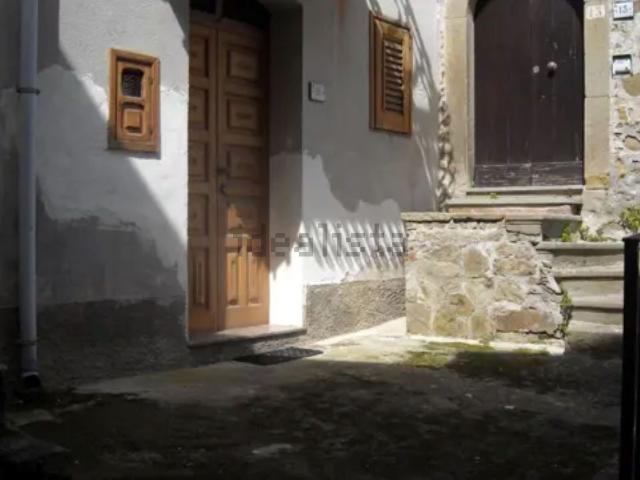 Villetta indipendente in vendita di 142 m² in Via Castello, 10