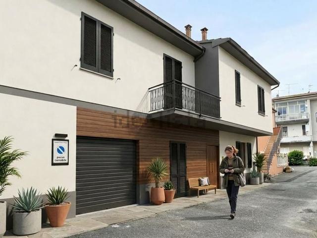 Villetta indipendente in vendita di 142 m² in Via Gentile da Fabriano, 3