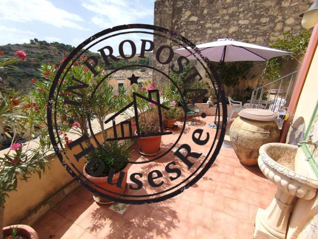 Villetta indipendente in vendita di 143 m²
