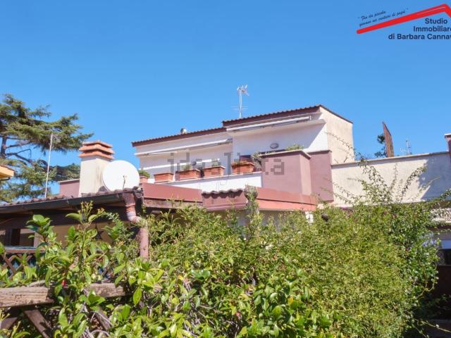 Villetta indipendente in vendita di 143 m² in Via Francesco Landino