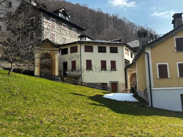Villetta indipendente in vendita di 143 m² in Via Lancia, 20