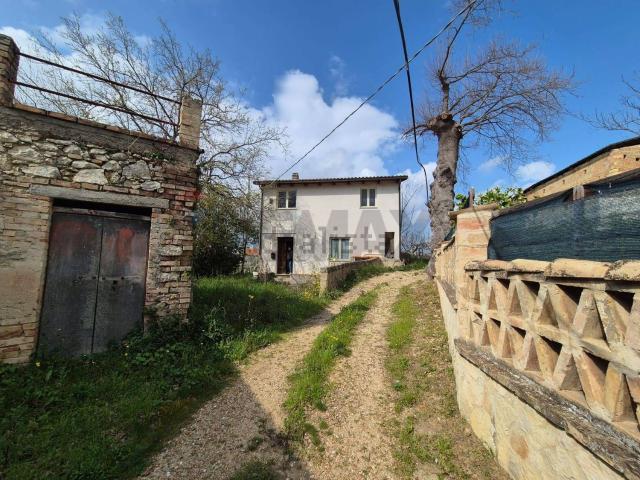 Villetta indipendente in vendita di 143 m² in Via Nevi, 257