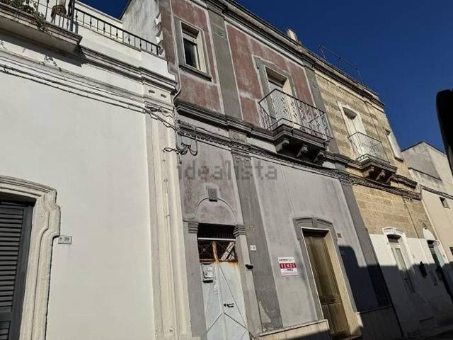 Villetta indipendente in vendita di 143 m² in Via Vittorio Veneto, 34