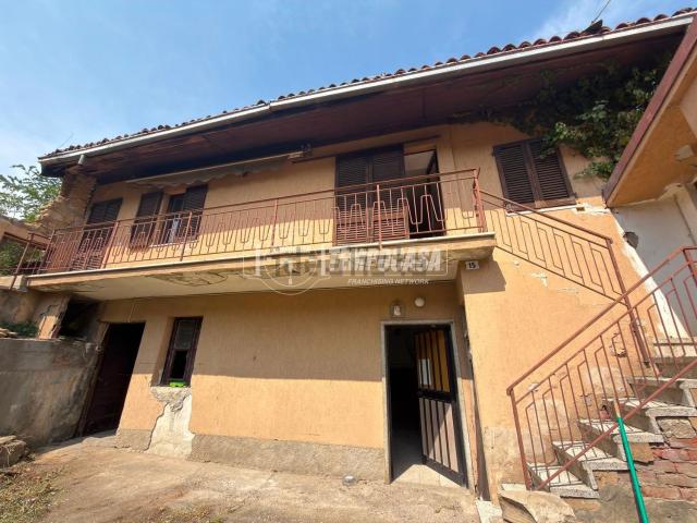 Villetta indipendente in vendita di 143 m² in Via Zanoli
