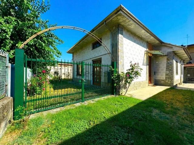 Villetta indipendente in vendita di 143 m² in Strada Comunale di Mirafiori, 40
